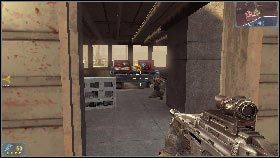 Wejdź na jej szczyt po wysokiej drabinie [1], a potem szybko rozpraw się z przeciwnikami w środku [2] - Rozdział 1 - Zapada ciemność (2) | Opis przejścia Frontlines Fuel of War - Frontlines: Fuel of War - poradnik do gry