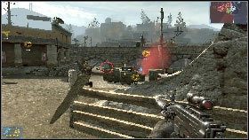 Skieruj się teraz na zachód i wzdłuż zabudowań [1] zacznij iść w stronę zachodniego magazynu amunicji 2 - Rozdział 2 - Magnaci przemysłowi (1) | Opis przejścia Frontlines Fuel of War - Frontlines: Fuel of War - poradnik do gry