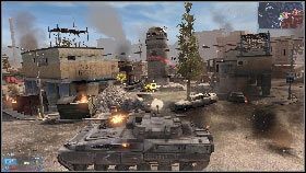 Wróć do wozu pancernego i zacznij jechać w stronę placu 6 - Rozdział 5 - Kwatera (2) | Opis przejścia Frontlines Fuel of War - Frontlines: Fuel of War - poradnik do gry