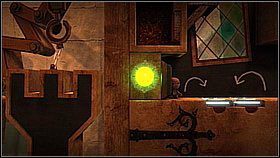 Biegnąc w lewo musimy przeskoczyć przepaść - wyskakujemy przed drewnianym wysięgnikiem (gdy na niego wejdziemy zamknie się i zrzuci nas na dół) - Test Męstwa (1) | Kryjówka Da Vinci | LittleBigPlanet 2 - LittleBigPlanet 2 - poradnik do gry