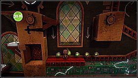 Na górze przeskakujemy nad przepaścią żeby zebrać bańkę - Test Męstwa (1) | Kryjówka Da Vinci | LittleBigPlanet 2 - LittleBigPlanet 2 - poradnik do gry