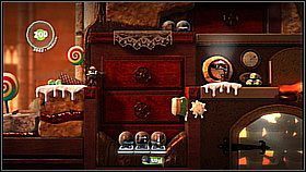 Jeśli miejsce, do którego chcemy się dostać jest za wysoko możemy użyć Ciastatora do stworzenia platformy - Ciastator | Laboratorium Wiktorii | LittleBigPlanet 2 - LittleBigPlanet 2 - poradnik do gry