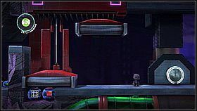 Ruszamy dalej i upewniamy się, że Sackoboty wskoczą do rury - Rury marzeń | Fabryka lepszego jutra | LittleBigPlanet 2 - LittleBigPlanet 2 - poradnik do gry