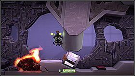 Nie zapominamy o przedmiotach koło tuby - Skazani na Sackboty | Avalonia | LittleBigPlanet 2 - LittleBigPlanet 2 - poradnik do gry