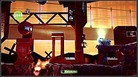 To nie koniec huśtania się na pszczołach - radzimy sobie z następnymi przeciwnikami i zbieramy bańki - Gdzie jest Avalon Centryfuga | Kosmos | LittleBigPlanet 2 - LittleBigPlanet 2 - poradnik do gry