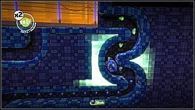 Bańki/słabe punkty przeciwnika pojawiają się raz z jednej, raz z drugiej strony - Wyprawa do Serca Negativitrona | Kosmos | LittleBigPlanet 2 - LittleBigPlanet 2 - poradnik do gry