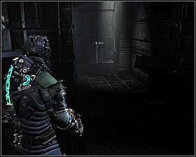 Zacznij od zbadaniu obszaru za sobą #1, gdyż odnajdziesz tu aż pięć różnych przedmiotów - Rozdział 5 (2) | Opis przejścia gry Dead Space 2 - Dead Space 2 - poradnik do gry