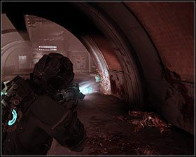 Uważaj, bo tuż po wyjściu z windy natrafisz na dwa nowe nekromorfy Cyst - Rozdział 6 (3) | Opis przejścia gry Dead Space 2 - Dead Space 2 - poradnik do gry