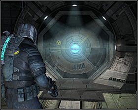 Po zakończonych walkach będziesz mógł skorzystać ze znajdującego się w tym pomieszczeniu warsztatu #1 - Rozdział 8 (2) | Opis przejścia gry Dead Space 2 - Dead Space 2 - poradnik do gry