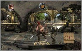 Po lewej stronie na balkonie ulokowano kolejną skrzynię ze skarbem - Rozdział 1 - Ker Paravel (2) | Opis przejścia Opowieści z Narnii Książę Kaspian - Opowieści z Narnii: Książę Kaspian - poradnik do gry