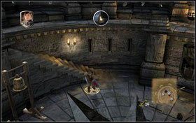 Wybieramy Kaspiana i strzelamy w gwiazdę nad kratą, która uruchom mechanizm otwierający drzwi - Rozdział 3 - Infiltracja zamku Miraza (2) | Opis przejścia - Opowieści z Narnii: Książę Kaspian - poradnik do gry