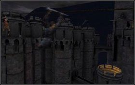 Stajemy na jednym z przełączników i czekamy, aż łucznik stanie na drugim - Rozdział 3 - Infiltracja zamku Miraza (2) | Opis przejścia - Opowieści z Narnii: Książę Kaspian - poradnik do gry