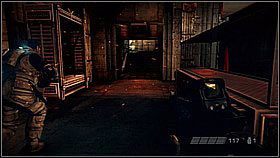 Na piętrze biegnij wzdłuż balustrady z przygotowanym granatem - Rozkaz ewakuacji (2) | Opis przejścia Killzone 3 - Killzone 3 - poradnik do gry