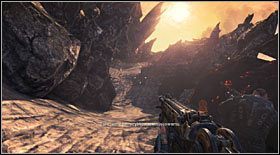 Na zewnątrz zaatakują Cię kolejni strzelający przeciwnicy - Prolog (2) | Opis przejścia Bulletstorm - Bulletstorm - poradnik do gry
