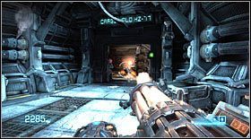 Wchodząc do kolejnego korytarza, na samym jego początku znajdziesz działko - Akt VII - Rozdział 2 (1) | Opis przejścia Bulletstorm - Bulletstorm - poradnik do gry