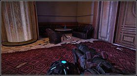 Butelka #31: ukryty został na stoliku w lokacji, do której trafisz zjeżdżając po charakterystycznym drążku na niższe piętro - Butelki (2) | Sekrety Bulletstorm - Bulletstorm - poradnik do gry