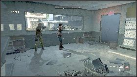 Kiedy wszyscy padną trupem wejdź do budki przed budynkiem i aktywuj panel [1] - Misja 4 - Mur (2) | Opis przejścia Homefront - Homefront - poradnik do gry