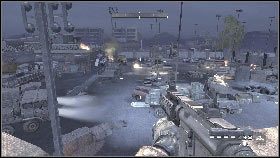 Następnie wejdź po schodach na górę, poczekaj, aż droga na zewnątrz zostanie odblokowana [1], po czym zeskocz na parking [2] - Misja 3 - Jedyna szansa (2) | Opis przejścia Homefront - Homefront - poradnik do gry