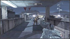 Następnie wejdź po schodach z lewej strony placu [1] na górę i zastrzel wszystkich, których spotkasz na szczycie [2] - Misja 2 - Wolność (2) | Opis przejścia Homefront - Homefront - poradnik do gry