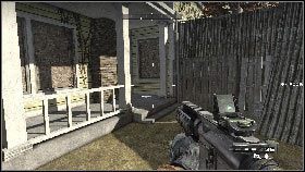 Jeśli chcesz zdobyć kolejną znajdźkę to nie idź za towarzyszami tylko skręć przy nich w lewo i spójrz w stronę białego domu [1] - Misja 1 - Pretekst do wojny (2) | Opis przejścia Homefront - Homefront - poradnik do gry