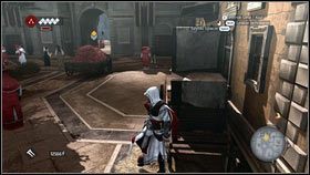 Gdy mężczyźni zaczną biec, udaj się za nimi, a następnie skręć w uliczkę przed schodami [1] - Odzyskana sekwencja - Zaginięcie Leonarda (3) | DLC Assassins Creed Brotherhood - Assassins Creed: Brotherhood - poradnik do gry