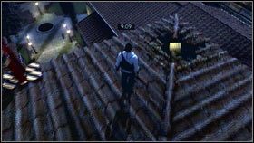 Z lewej strony znajdziesz wysoki czerwony słup [1] - Artefakty - Opis szczegółowy | Pióra i artefakty w Assassins Creed Brotherhood - Assassins Creed: Brotherhood - poradnik do gry