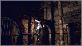 Otworzysz w ten sposób przejście, za którym będzie zamknięta krata [1] - Sekwencja 9 - Upadek (2) | Opis przejścia Assassins Creed Brotherhood - Assassins Creed: Brotherhood - poradnik do gry