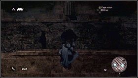 Tym razem obróć się plecami na południe i po kolejnym słupie [1] wskocz na ścianę [2] - Sekwencja 2 - Legowisko bestii (4) | Opis przejścia AC Brotherhood - Assassins Creed: Brotherhood - poradnik do gry