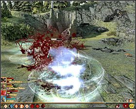 W miarę możliwości postaraj się jak najszybciej rozprawić z przywódcą złodziei #1, gdyż jest on skrytobójcą i jego ataki z zaskoczenia są w stanie zadawać naprawdę spore obrażenia - Dalijska pamiątka; Mały problem | Questy towarzyszy - Akt 3 | Dragon Age II - Dragon Age II - poradnik do gry