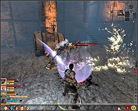 W przedpokoju czeka Cię przede wszystkim pojedynek z będącym magiem mistrzem łowców niewolników (M24, 3) - Spadek | Questy towarzyszy - Akt 1 | Solucja Dragon Age II - Dragon Age II - poradnik do gry