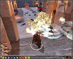 W trakcie eksterminacji kolejnych cieni uważaj na ataki w wykonaniu demona pychy, a w szczególności na jego szarże i wytwarzanie przez niego słupy światła #1 - Tego już za wiele (6) | Questy główne - Akt 3 | Solucja Dragon Age II - Dragon Age II - poradnik do gry