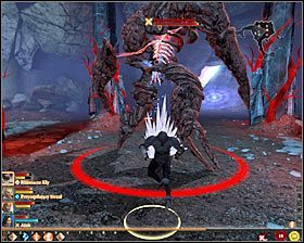 Tuż po rozpoczęciu walk radzę poświęcić przede wszystkim chwilę na rozpoznanie częściej używanych przez bossa ataków - Wyprawa na Głębokie Ścieżki (4) | Questy główne - Akt 1 | Solucja Dragon Age II - Dragon Age II - poradnik do gry