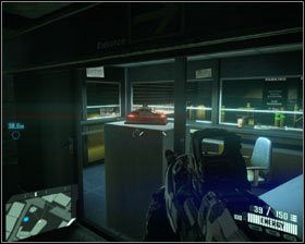 Gdy dotrzesz do rozbitego statku kosmicznego i przeszukasz obie kapsuły, Gould poleci Ci zejść niżej do wraku - Pamiątki z Nowego Jorku (1) | Znajdźki w Crysis 2 - Crysis 2 - poradnik do gry