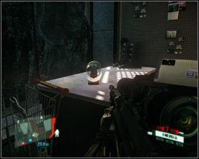 W trakcie drugiej potyczki z obcymi udaj się do sklepu $uper$avin, który zlokalizowany jest tuż obok punktu taktycznego Zastrzel <2> - Pamiątki z Nowego Jorku (1) | Znajdźki w Crysis 2 - Crysis 2 - poradnik do gry