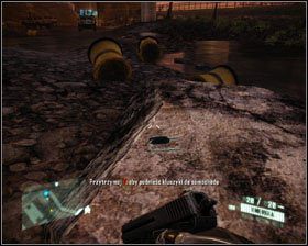 Na początku misji będziesz zmuszony wsiąść na pokład wozu opancerzonego - Nowojorskie pojazdy | Znajdźki w Crysis 2 - Crysis 2 - poradnik do gry