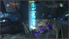 W ten sposób stworzysz trzy schodki, po których wejdź na górę którymś z Jedi i zabierz miecz świetlny rywalowi z prawej [1] - Hrabia Dooku (5) | Tryb fabularny | LEGO Star Wars III The Clone Wars - LEGO Star Wars III: The Clone Wars - poradnik do gry