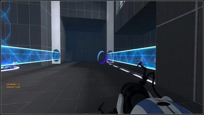 Na początku niech gruby robot stworzy błękitną dziurę na końcu bariery po lewej, a granatową na filarze po drugiej stronie - Rozdział 4 - Świetlna bariera (3) | Tryb współpracy Portal 2 - Portal 2 - poradnik do gry