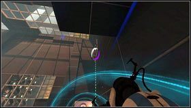 Gdy oba roboty znajdą się wewnątrz tunelu, czerwona dziura powinna znaleźć się na jego drugim końcu [1] - Rozdział 4 - Świetlna bariera (1) | Tryb współpracy Portal 2 - Portal 2 - poradnik do gry