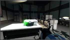 Schody po drugiej stronie zaprowadzą roboty do kolejnego biura - Rozdział 2 - Masa i prędkość (3) | Tryb współpracy Portal 2 - Portal 2 - poradnik do gry