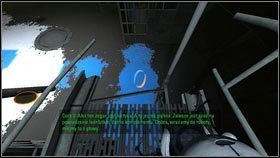 Jak przeciwnik się wyłączy, wejdź na chodnik obok rdzenia (tam gdzie wcześniej) [1] i przeskocz na drugą stronę po niebieskim żelu [2] - Rozdział 9 - Teraz musi Cię zabić (3) | Opis przejścia Portal 2 - Portal 2 - poradnik do gry