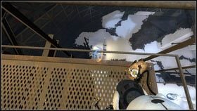 Gdy znajdziesz się na górze, obejdź słup, a następnie spójrz w dół - Rozdział 7 - Ponowne spotkanie (3) | Opis przejścia Portal 2 - Portal 2 - poradnik do gry