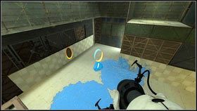 Po lewej zauważysz biały podest oraz barierę [1] - Rozdział 6 - Upadek (4) | Opis przejścia Portal 2 - Portal 2 - poradnik do gry