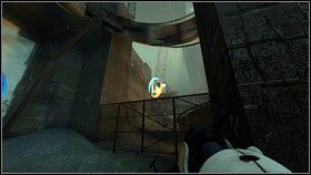 Wchodząc do środka znajdziesz się na wyższym poziomie lokacji - Rozdział 6 - Upadek (1) | Opis przejścia Portal 2 - Portal 2 - poradnik do gry