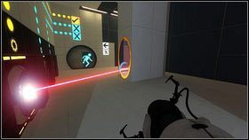 Drugi postaw na ścianie przed czarnymi przełącznikami [1], w przeciwnym skrzydle pomieszczenia [2] - Rozdział 4 - Niespodzianka (2) | Opis przejścia Portal 2 - Portal 2 - poradnik do gry