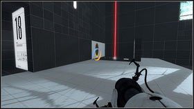 Po zapoznaniu się z niespodzianką GLaDOS, wejdź do pomieszczenia po drugiej stronie pokoju - Rozdział 4 - Niespodzianka (1) | Opis przejścia Portal 2 - Portal 2 - poradnik do gry