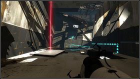 Po rozpoczęciu etapu idź prosto [1], aż dotrzesz do sali z błękitnymi kropkami - Rozdział 2 - Zimny start (1) | Opis przejścia Portal 2 - Portal 2 - poradnik do gry