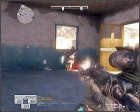 W trakcie zabezpieczania wioski możesz się zachowywać na dwa sposoby, a mianowicie pozostawać w pobliżu drogi lub rozchodzić się nieco na boki #1, obchodząc kolejne budynki - Misja 3 - The Human Terrain (1) - Opis przejścia gry - Operation Flashpoint: Red River - poradnik do gry