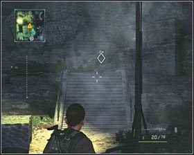 Początkowo będziesz zmuszony wspiąć się po kamiennych schodach na ścieżkę prowadzącą w głąb wyspy - Revelation | Opis przejścia SOCOM Polskie Siły Specjalne - SOCOM: Polskie Siły Specjalne - poradnik do gry