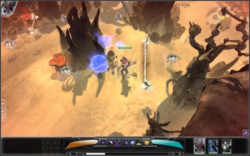 Odpowiednia kolejność ataków to klucz do zwycięstwa. - Walka | Podstawy rozgrywki Darkspore - Darkspore - poradnik do gry