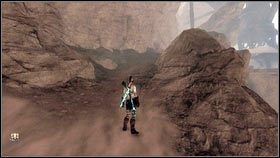 Z targowiska [1] udaj się ścieżką obok Domu Shacklerama na sam szczyt wzniesienia, a następnie skręć w prawo [2] - Driftwood; Miasto Aurora | Srebrne Klucze Fable 3 - Fable III - poradnik do gry